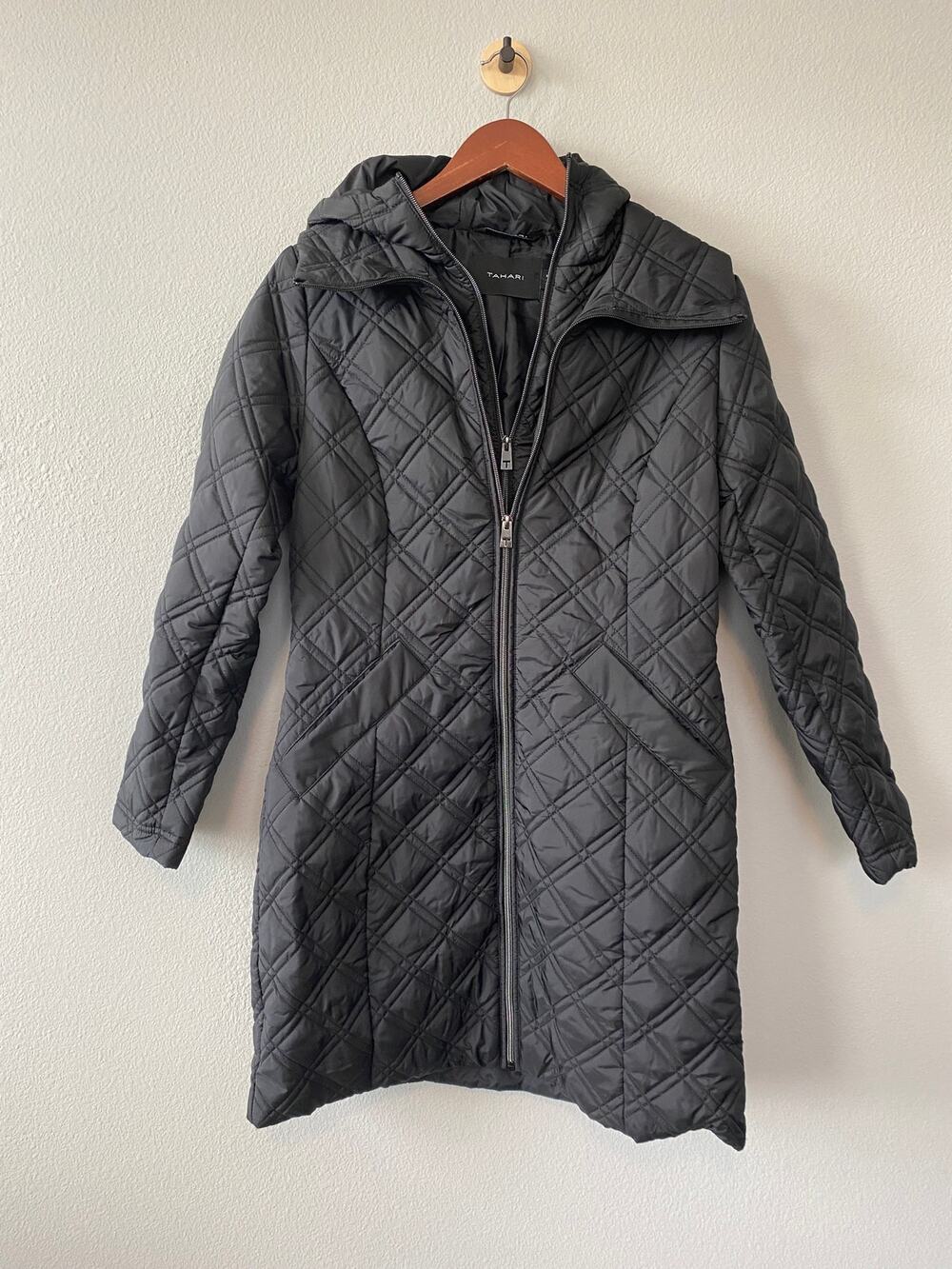 Tahari Black Quilted Hooded Long Puffer Coat XS Insulated Winter Parka NWOT